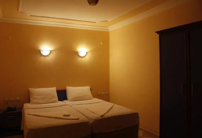 Mor Hotel 3*